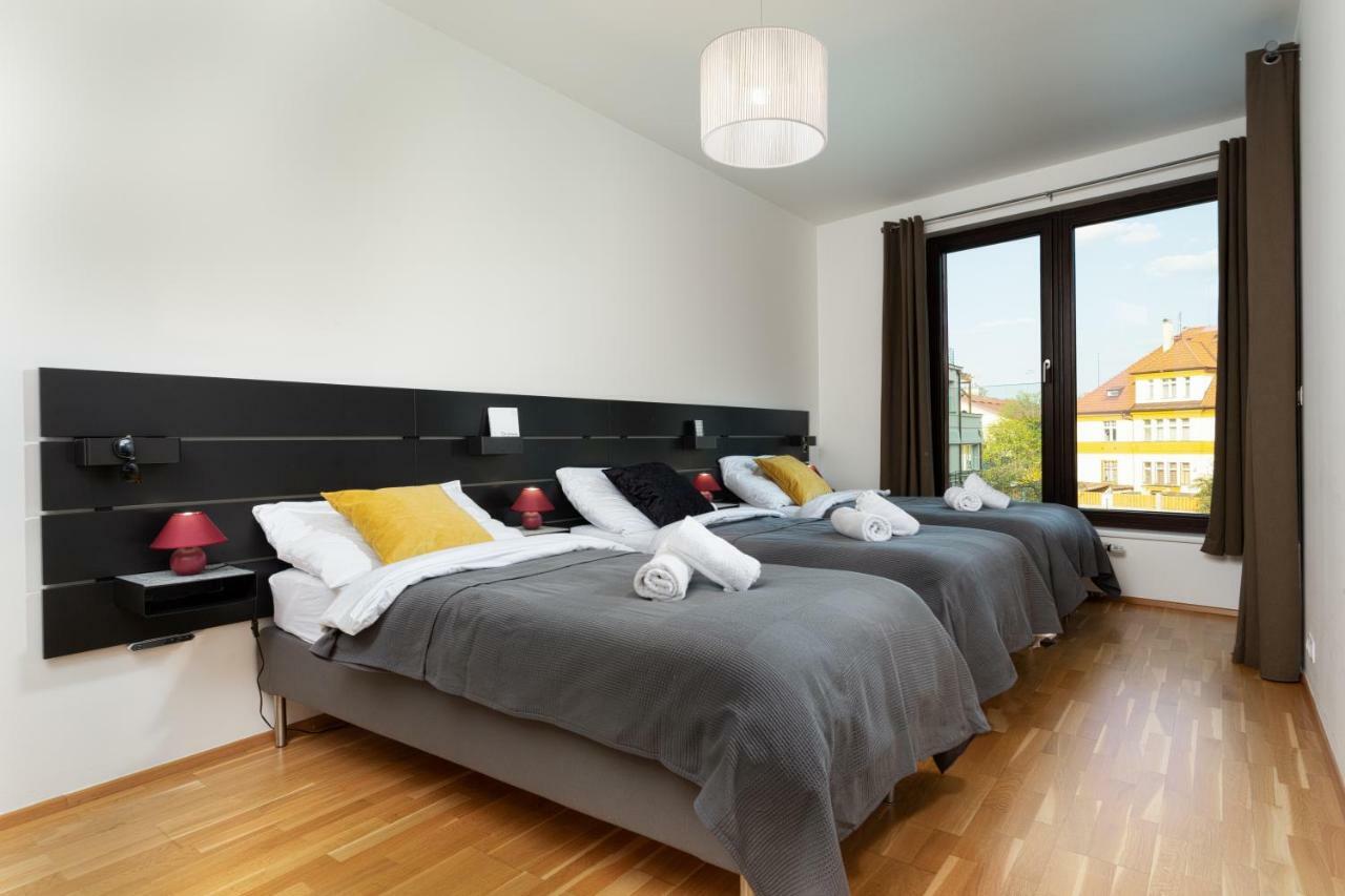 Prague Days - Family 2Bdr Apt - Garage Parking - Balcony المظهر الخارجي الصورة
