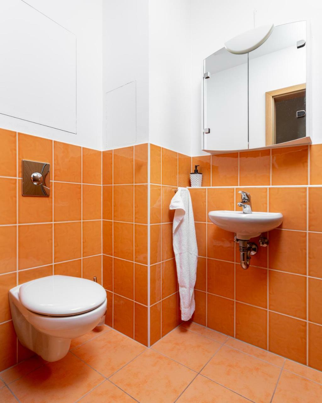 Prague Days - Family 2Bdr Apt - Garage Parking - Balcony المظهر الخارجي الصورة