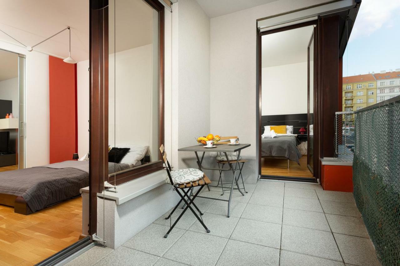 Prague Days - Family 2Bdr Apt - Garage Parking - Balcony المظهر الخارجي الصورة